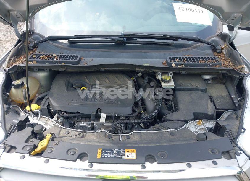 Photo 10 of 2017 Ford Escape SE (VIN 1FMCU9GD3HUA74463)