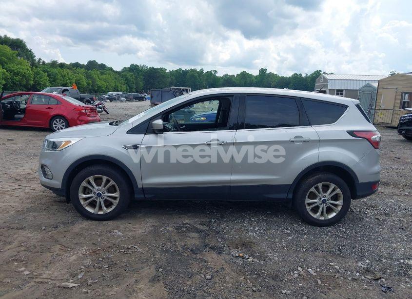 Photo 14 of 2017 Ford Escape SE (VIN 1FMCU9GD3HUA74463)