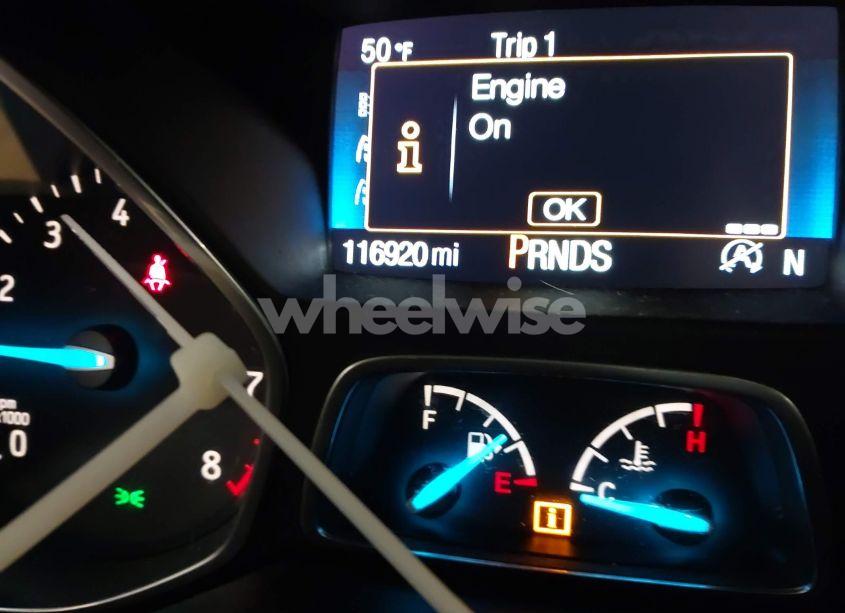 Photo 15 of 2017 Ford Escape SE (VIN 1FMCU9GD3HUB06764)