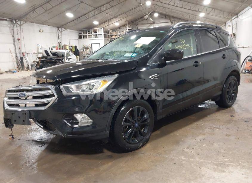 Photo 2 of 2017 Ford Escape SE (VIN 1FMCU9GD3HUB06764)