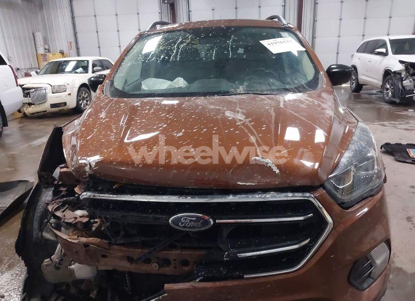 Photo 12 of 2017 Ford Escape SE (VIN 1FMCU9GD3HUB15805)