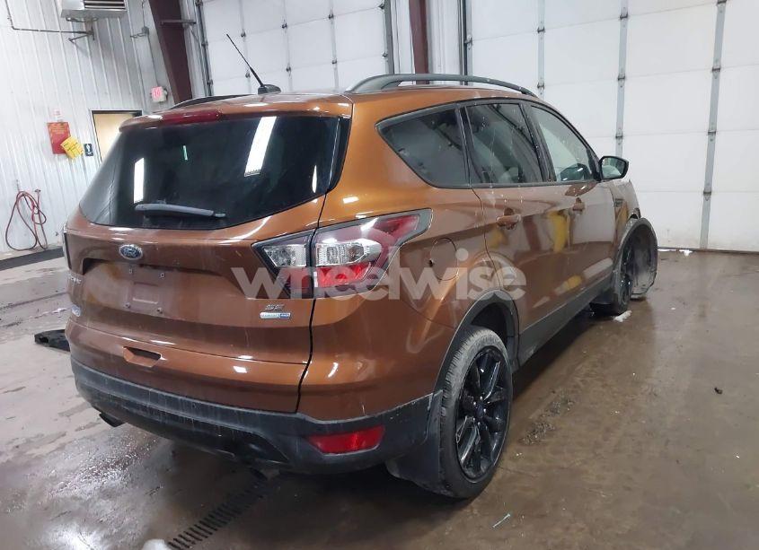 Photo 4 of 2017 Ford Escape SE (VIN 1FMCU9GD3HUB15805)