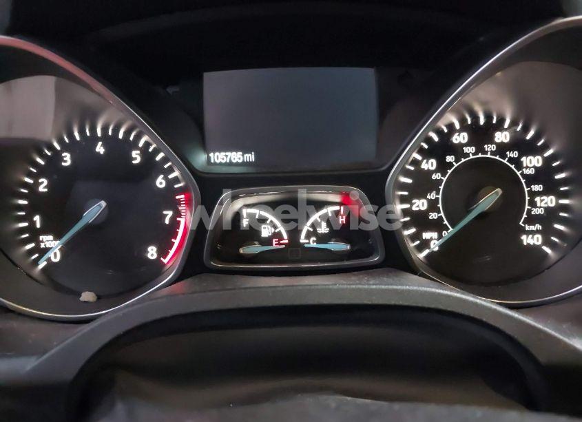 Photo 7 of 2017 Ford Escape SE (VIN 1FMCU9GD3HUB15805)