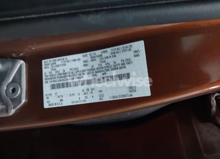 Photo 9 of 2017 Ford Escape SE (VIN 1FMCU9GD3HUB15805)