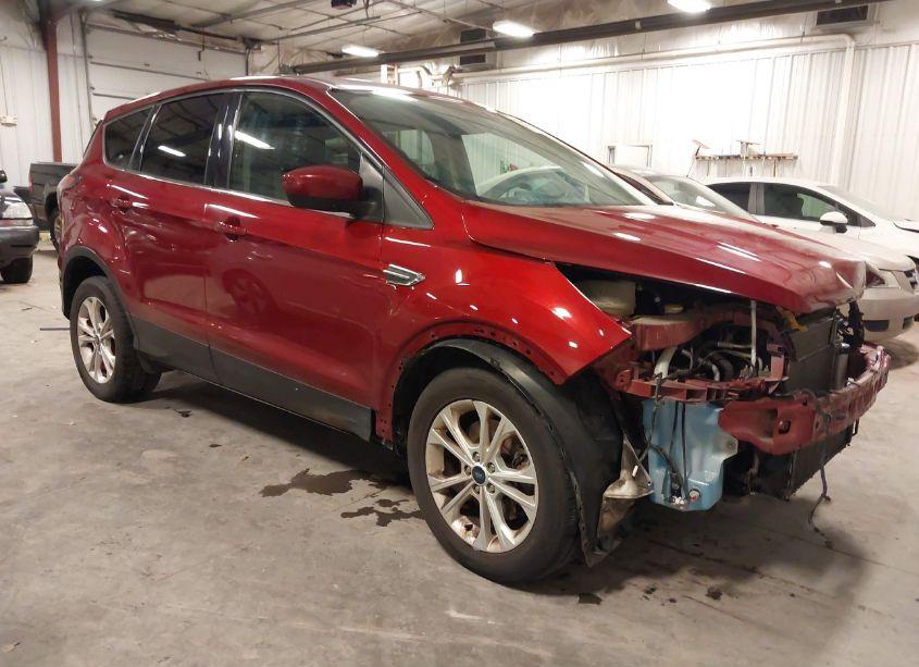 2017 Ford Escape SE (VIN 1FMCU9GD3HUB27341) main photo