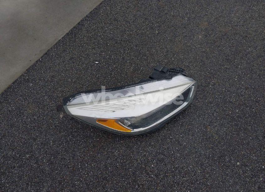 Photo 12 of 2017 Ford Escape SE (VIN 1FMCU9GD3HUB65653)