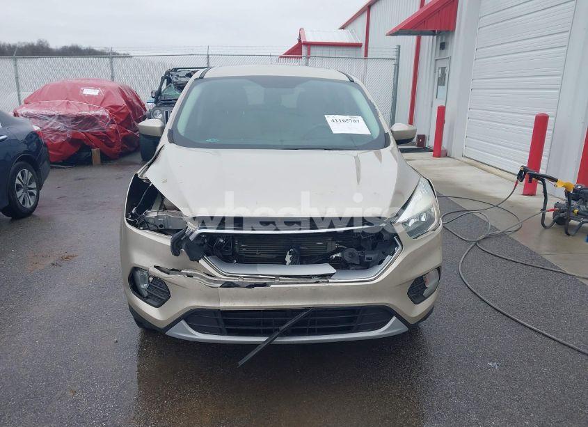 Photo 13 of 2017 Ford Escape SE (VIN 1FMCU9GD3HUB65653)