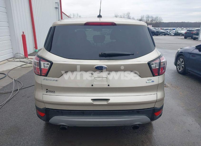 Photo 17 of 2017 Ford Escape SE (VIN 1FMCU9GD3HUB65653)