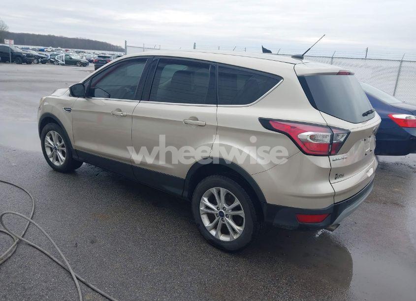 Photo 3 of 2017 Ford Escape SE (VIN 1FMCU9GD3HUB65653)