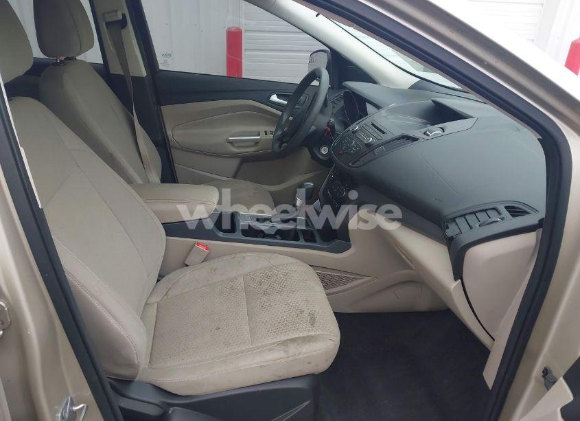 Photo 5 of 2017 Ford Escape SE (VIN 1FMCU9GD3HUB65653)