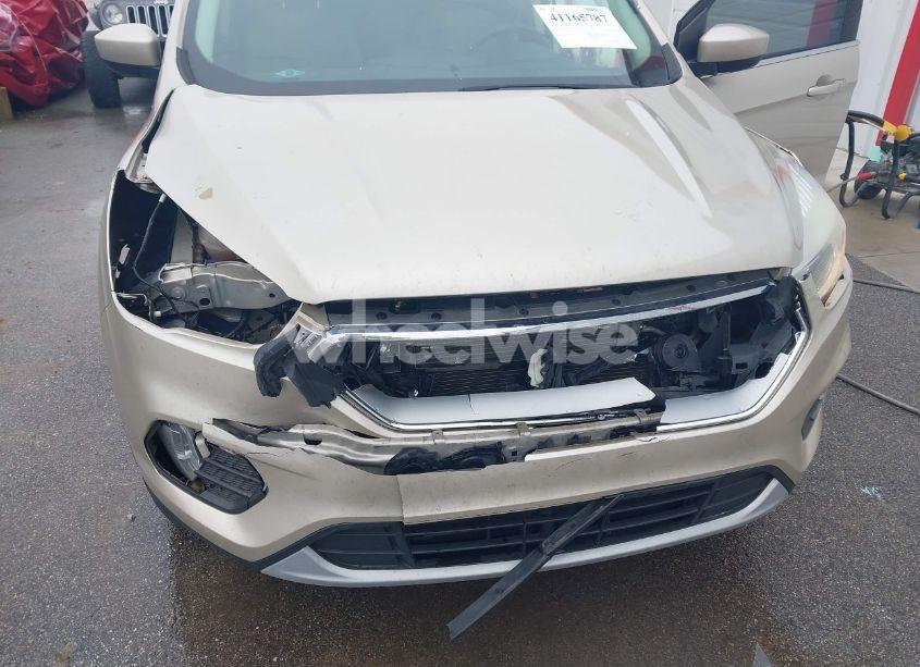 Photo 6 of 2017 Ford Escape SE (VIN 1FMCU9GD3HUB65653)