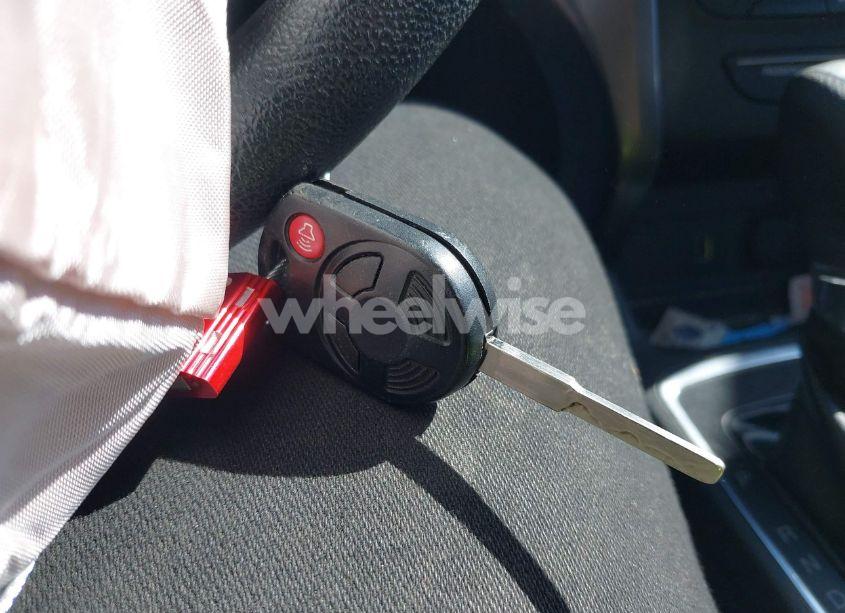 Photo 11 of 2017 Ford Escape SE (VIN 1FMCU9GD3HUB82341)