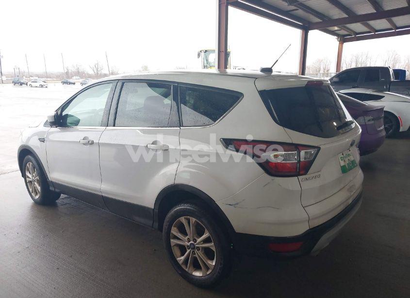 Photo 14 of 2017 Ford Escape SE (VIN 1FMCU9GD3HUC27665)