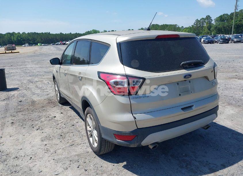 Photo 3 of 2017 Ford Escape SE (VIN 1FMCU9GD3HUC68443)