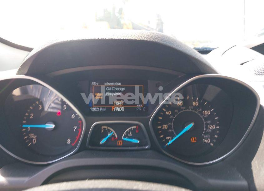 Photo 7 of 2017 Ford Escape SE (VIN 1FMCU9GD3HUC68443)