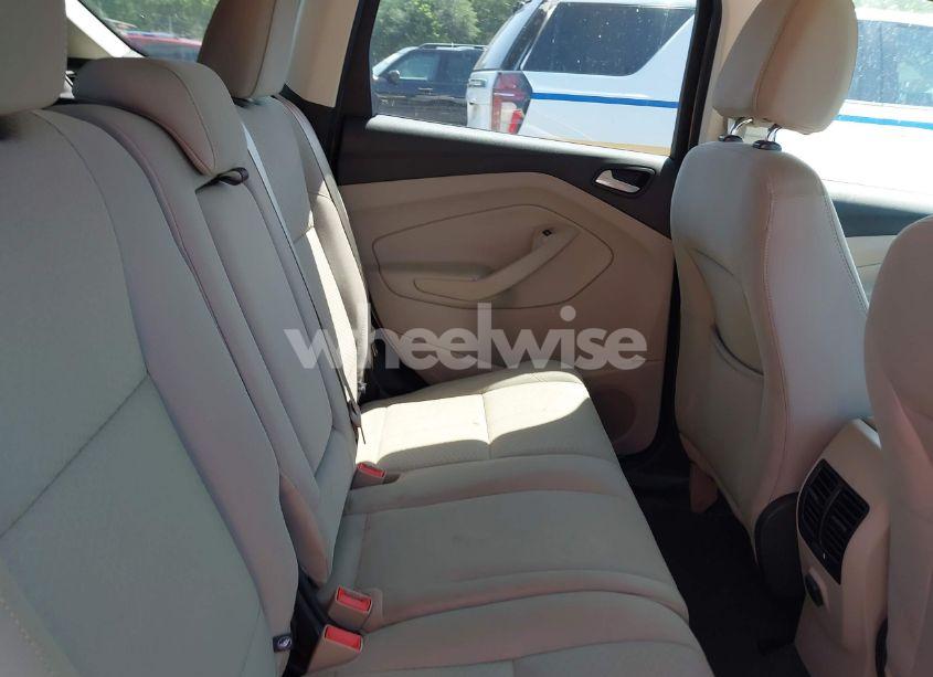 Photo 8 of 2017 Ford Escape SE (VIN 1FMCU9GD3HUC68443)