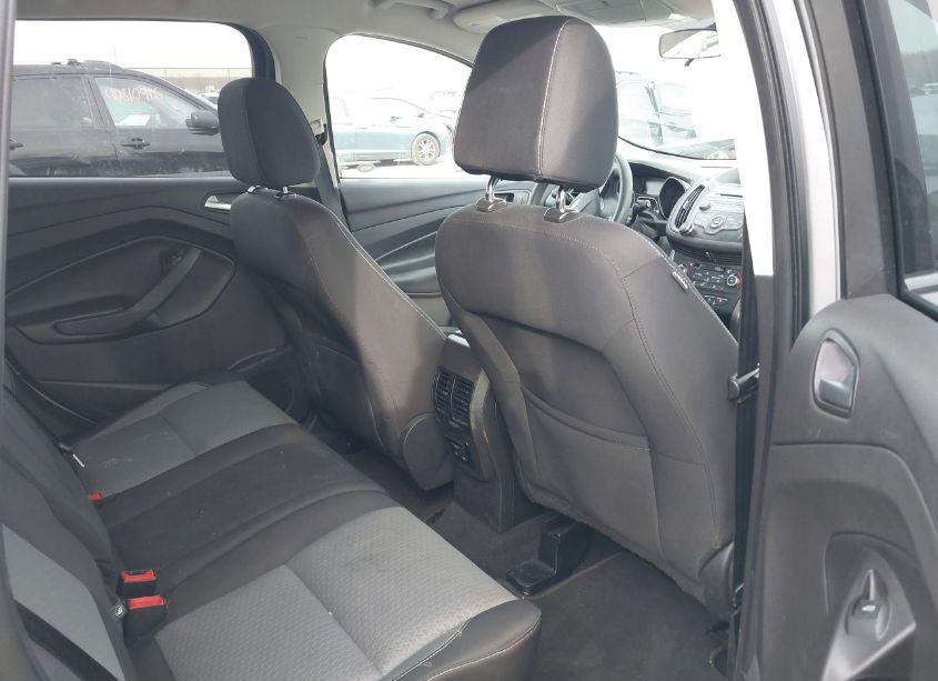 Photo 8 of 2017 Ford Escape SE (VIN 1FMCU9GD3HUC74792)