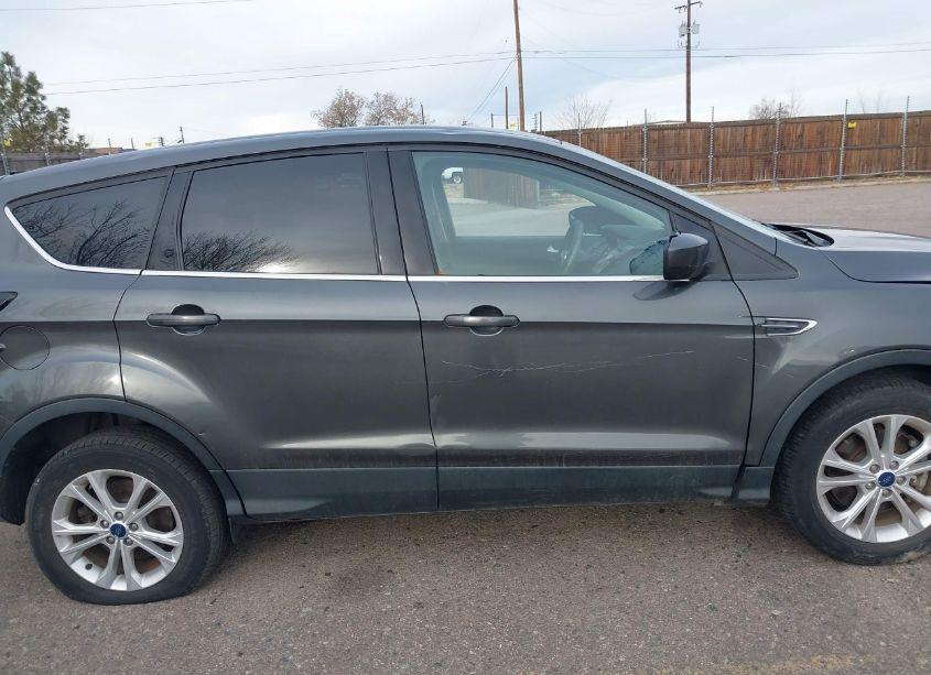 Photo 14 of 2017 Ford Escape SE (VIN 1FMCU9GD3HUD37096)