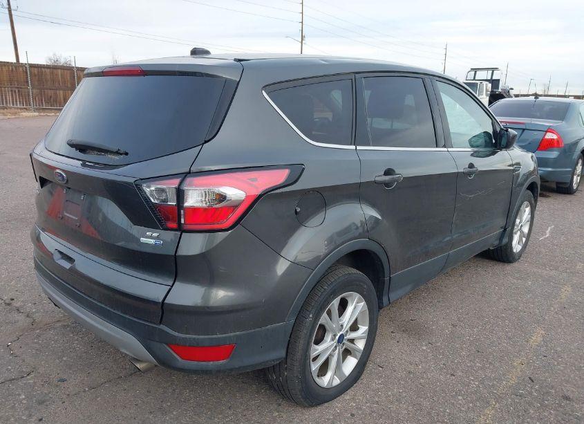Photo 4 of 2017 Ford Escape SE (VIN 1FMCU9GD3HUD37096)