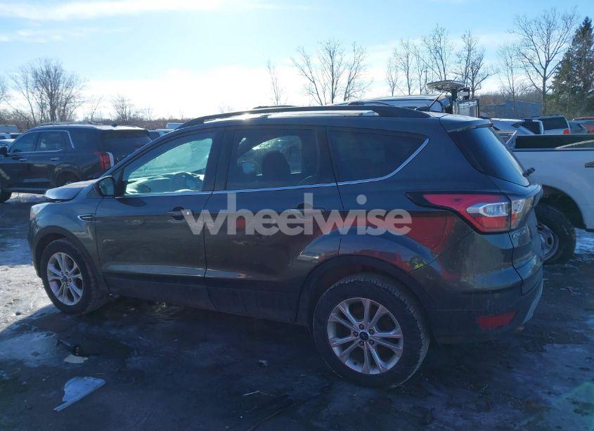 Photo 14 of 2017 Ford Escape SE (VIN 1FMCU9GD3HUD61981)