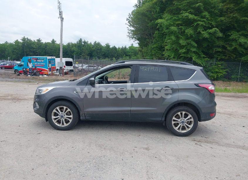Photo 14 of 2017 Ford Escape SE (VIN 1FMCU9GD3HUD71233)