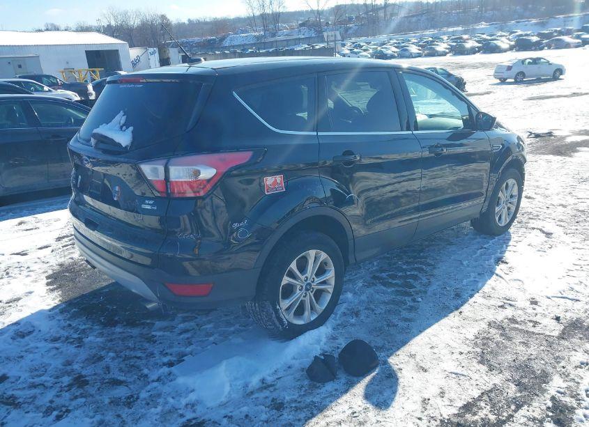 Photo 4 of 2017 Ford Escape SE (VIN 1FMCU9GD3HUD74195)