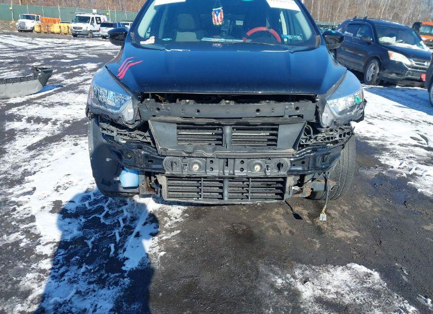 Photo 6 of 2017 Ford Escape SE (VIN 1FMCU9GD3HUD74195)