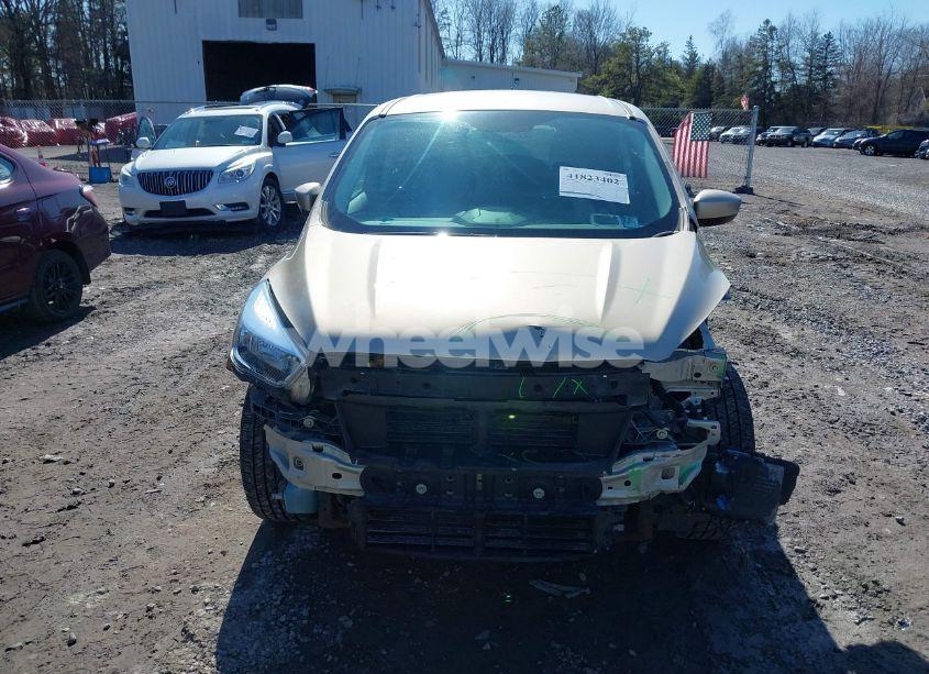 Photo 12 of 2017 Ford Escape SE (VIN 1FMCU9GD3HUE20110)