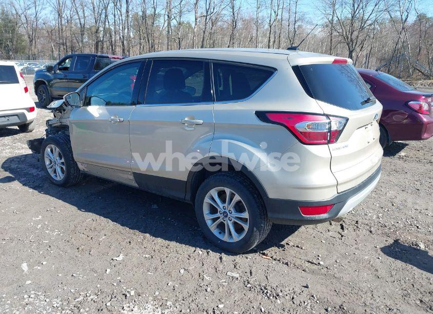 Photo 3 of 2017 Ford Escape SE (VIN 1FMCU9GD3HUE20110)