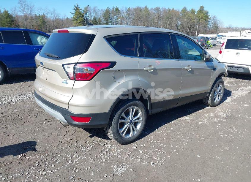 Photo 4 of 2017 Ford Escape SE (VIN 1FMCU9GD3HUE20110)