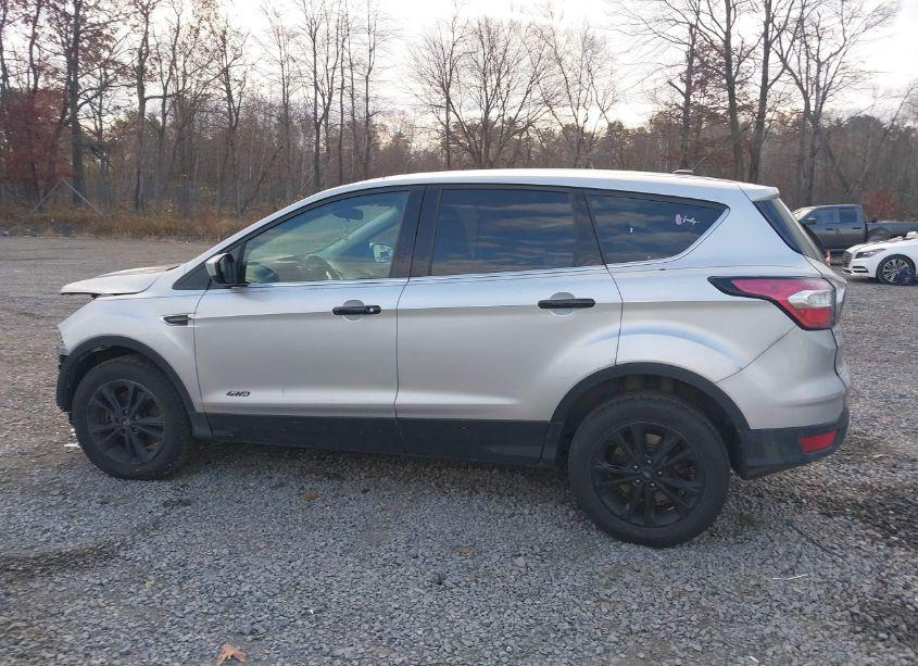 Photo 14 of 2017 Ford Escape SE (VIN 1FMCU9GD3HUE49073)