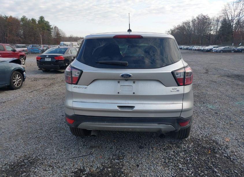 Photo 16 of 2017 Ford Escape SE (VIN 1FMCU9GD3HUE49073)