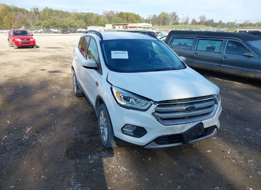 Photo 6 of 2017 Ford Escape SE (VIN 1FMCU9GD3HUE62549)