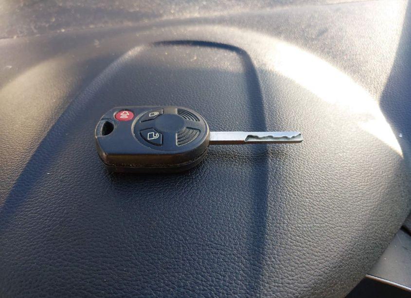 Photo 11 of 2017 Ford Escape SE (VIN 1FMCU9GD3HUE94899)