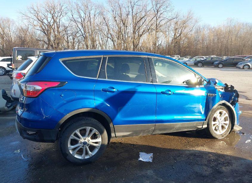 Photo 13 of 2017 Ford Escape SE (VIN 1FMCU9GD3HUE94899)