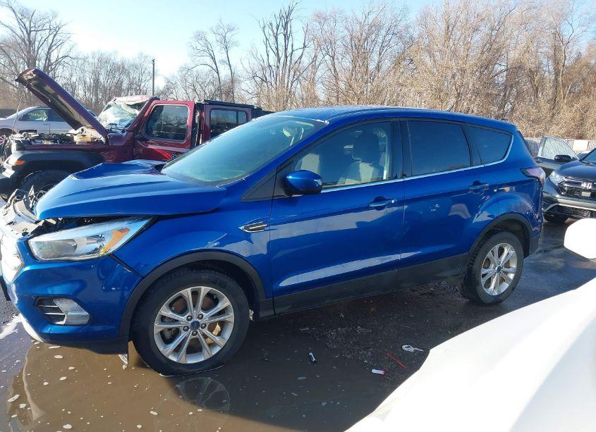 Photo 14 of 2017 Ford Escape SE (VIN 1FMCU9GD3HUE94899)
