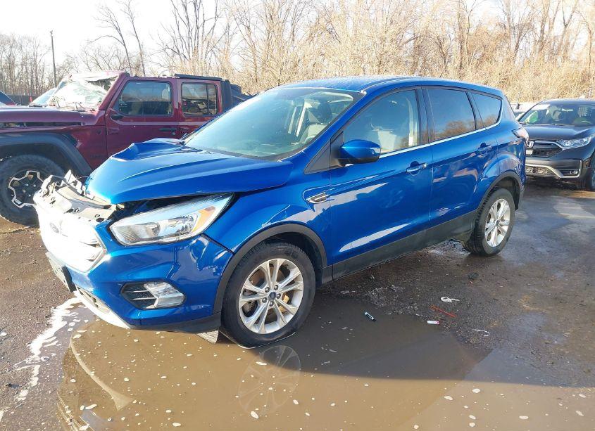 Photo 2 of 2017 Ford Escape SE (VIN 1FMCU9GD3HUE94899)