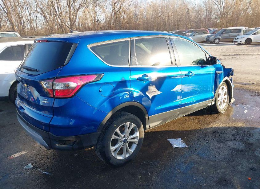Photo 4 of 2017 Ford Escape SE (VIN 1FMCU9GD3HUE94899)