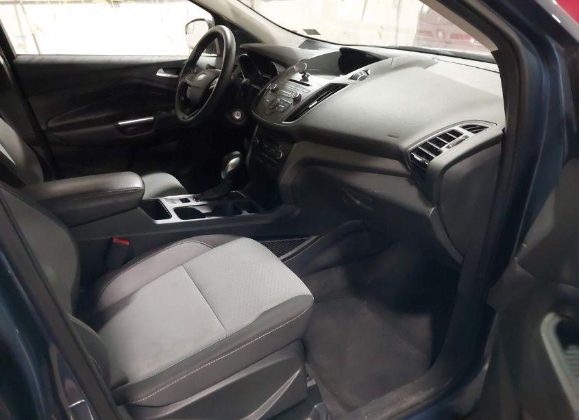 Photo 5 of 2018 Ford Escape SE (VIN 1FMCU9GD3JUA07920)