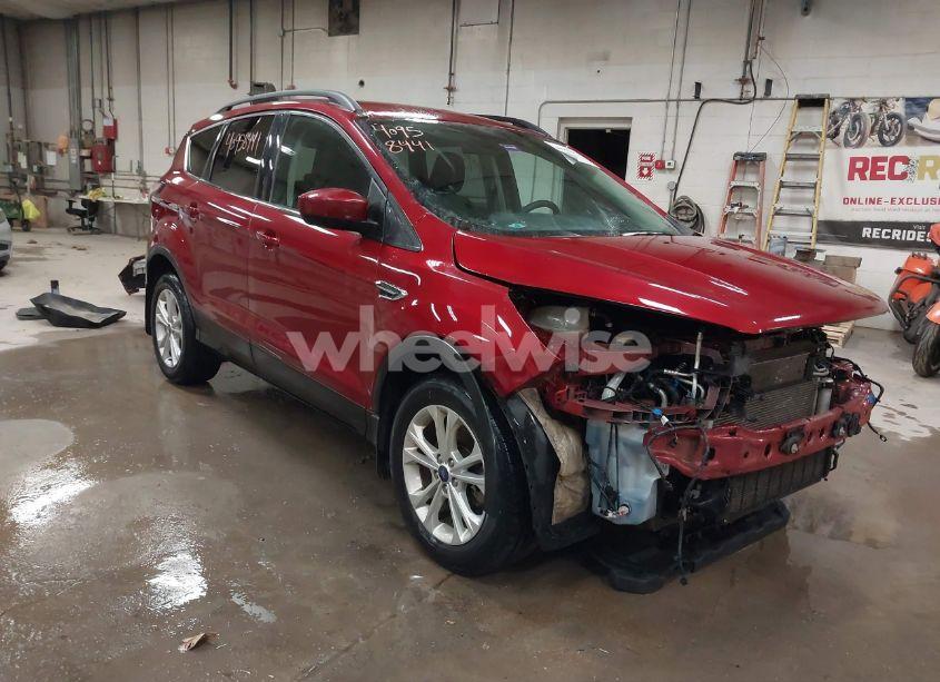 2018 Ford Escape SE (VIN 1FMCU9GD3JUB01148) main photo