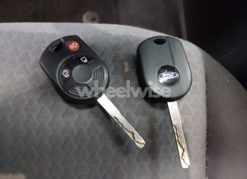 Photo 11 of 2018 Ford Escape SE (VIN 1FMCU9GD3JUB01148)