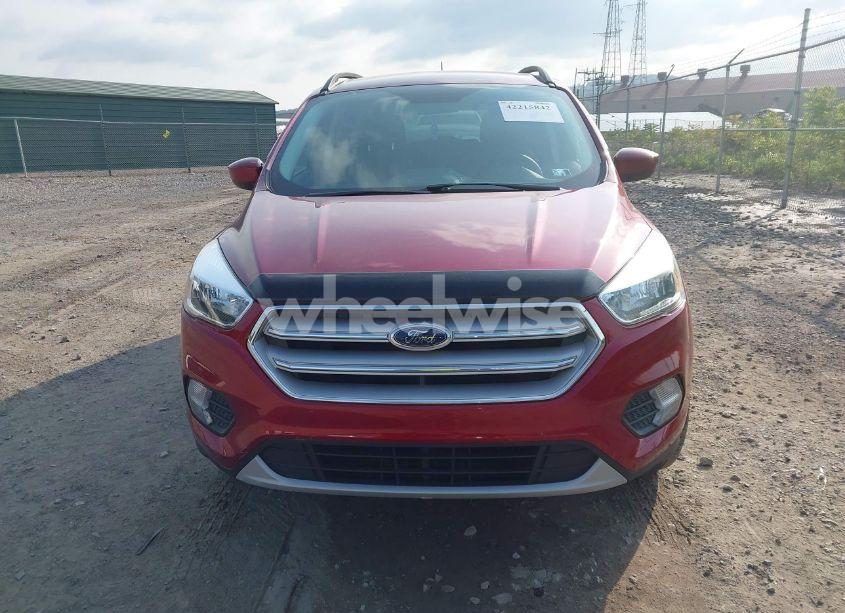 Photo 13 of 2018 Ford Escape SE (VIN 1FMCU9GD3JUB07869)