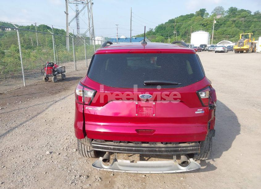 Photo 17 of 2018 Ford Escape SE (VIN 1FMCU9GD3JUB07869)
