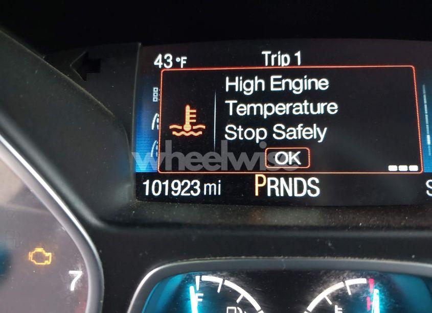 Photo 15 of 2018 Ford Escape SE (VIN 1FMCU9GD3JUB29208)