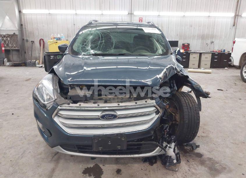 Photo 12 of 2018 Ford Escape SE (VIN 1FMCU9GD3JUB84080)