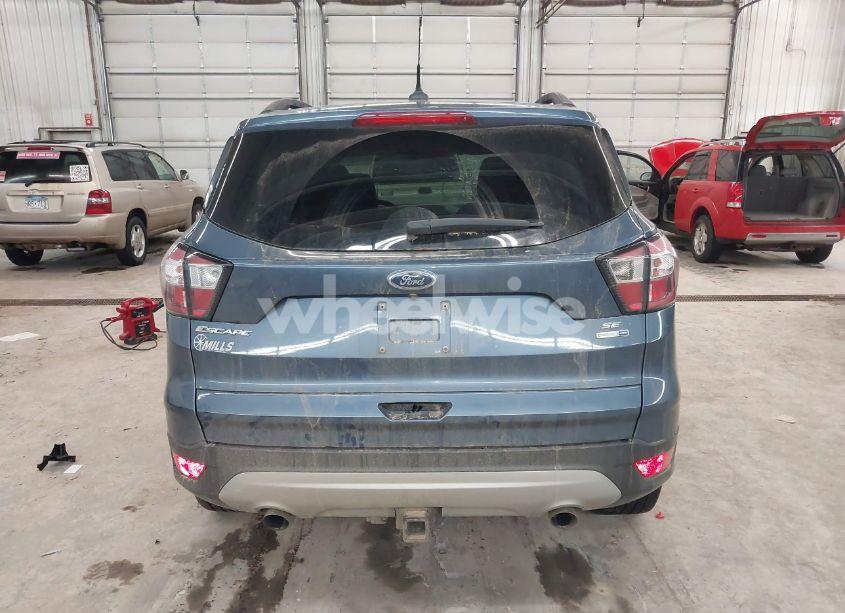 Photo 16 of 2018 Ford Escape SE (VIN 1FMCU9GD3JUB84080)