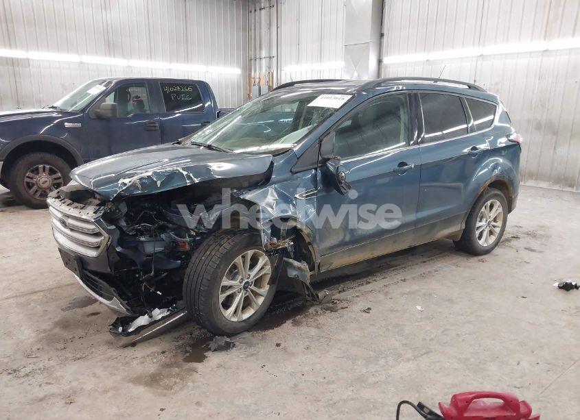 Photo 2 of 2018 Ford Escape SE (VIN 1FMCU9GD3JUB84080)