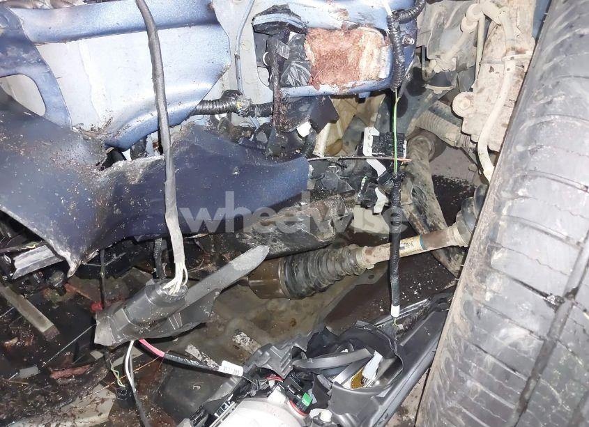 Photo 6 of 2018 Ford Escape SE (VIN 1FMCU9GD3JUB84080)