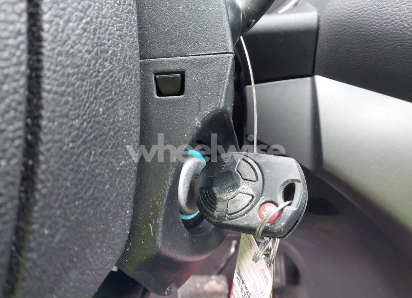 Photo 11 of 2018 Ford Escape SE (VIN 1FMCU9GD3JUC00827)