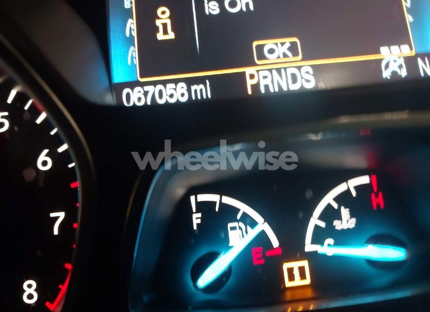 Photo 15 of 2018 Ford Escape SE (VIN 1FMCU9GD3JUC01489)